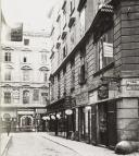 Blick durch die Rauhensteingasse auf das Haus Weihburggasse 9